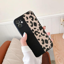 Carregar imagem no visualizador da galeria, Case iPhone Leopard - Market Compras
